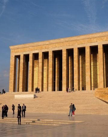 28-Anıtkabir-Gambar-Foto-Tempat-Wisata-Terkenal-dan-Favorit-di-Turki